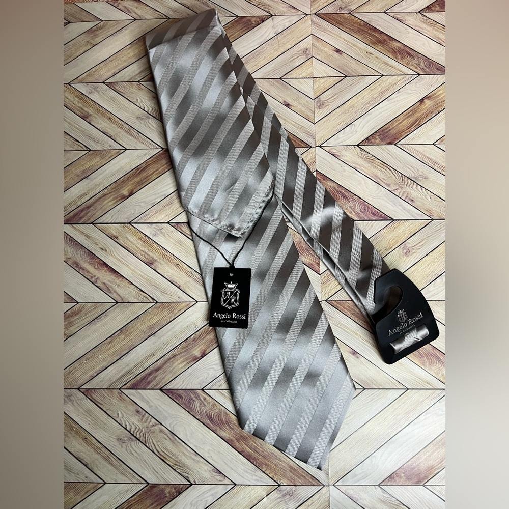 Angelo Rossi Silver Gray Striped Men's Tie and pocket square